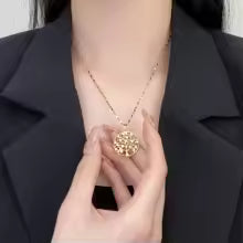 Arbre-de-vie-collier-blancs