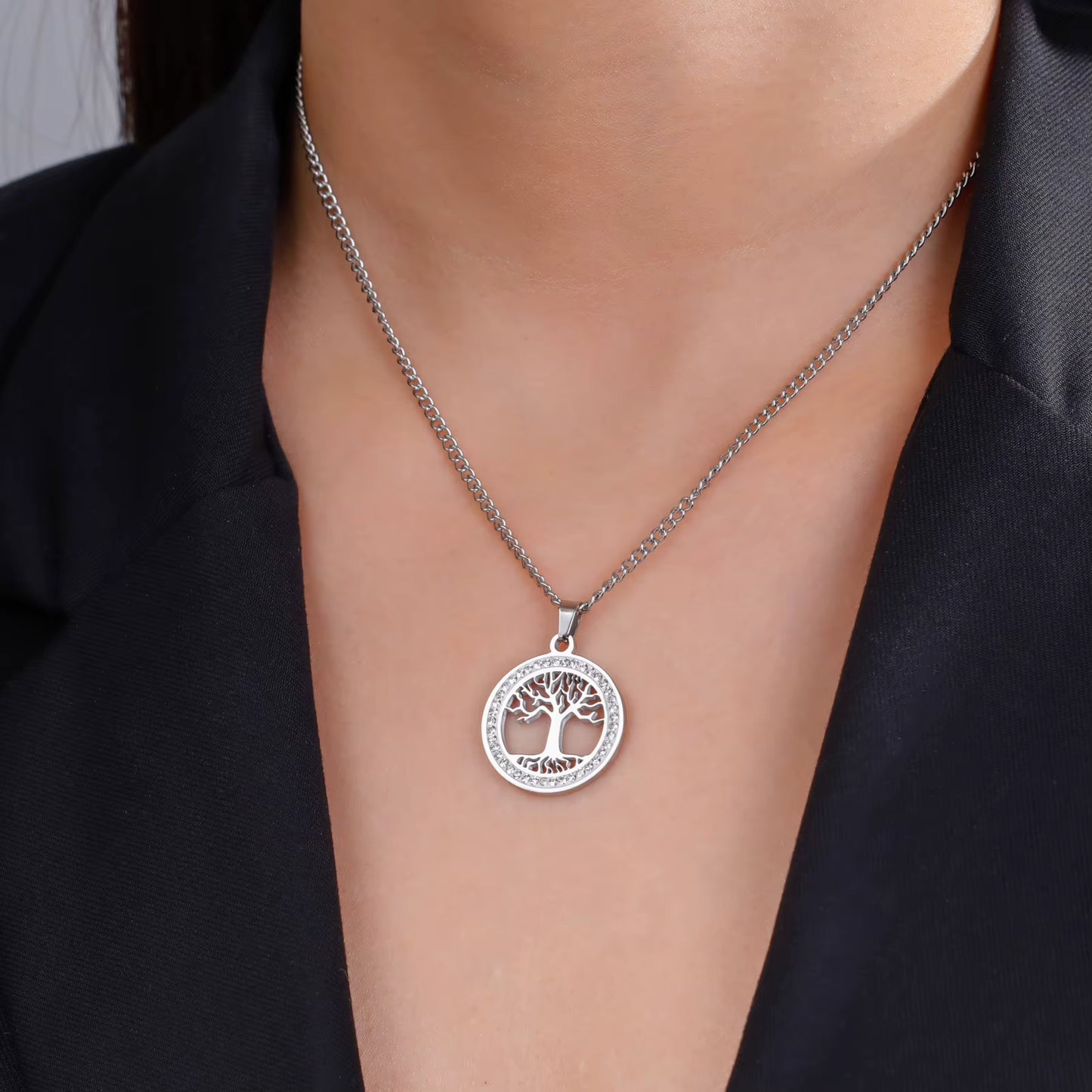 collier-arbre-de-vie-en-argent-pour-femmes